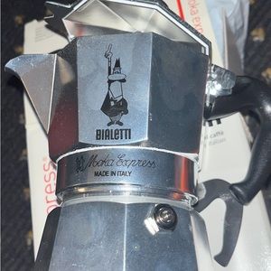 BIALETTI Moka 3?Cup Express Espresso Maker.    Maybe used one time if that